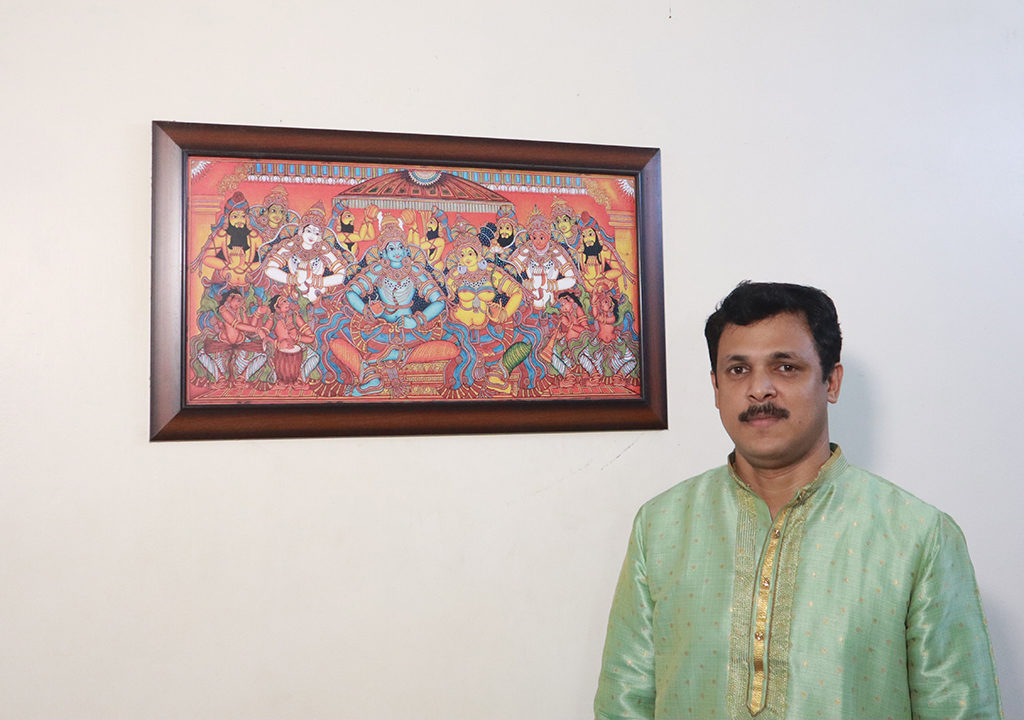 Violinist Sri. Avaneeswaram SR Vinu,  explained  his experience, thoughts and views about the outlook and present perspective of Carnatic Music and performers to  The World Women News 